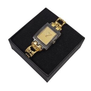 Swatch Women’s INCANDESSA SUBK159G 7.25" Wrist